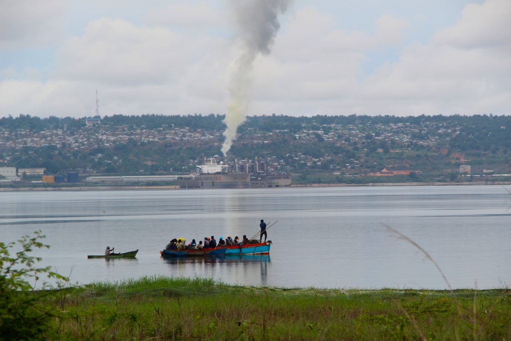 Peixe e Pedra: Pesca artesanal e exploração mineral em Nacala-a-Velha – Exposição fotográfica de Iago Vinícius Avelar Souza Peixe e Pedra: Pesca artesanal e exploração mineral em Nacala-a-Velha – Exposição fotográfica de Iago Vinícius Avelar Souza